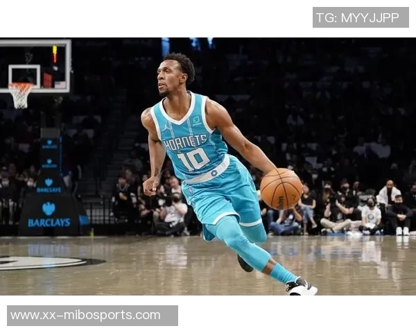 全能表现闪耀赛场三球15中7贡献17分6篮板7助攻3抢断的精彩数据分析